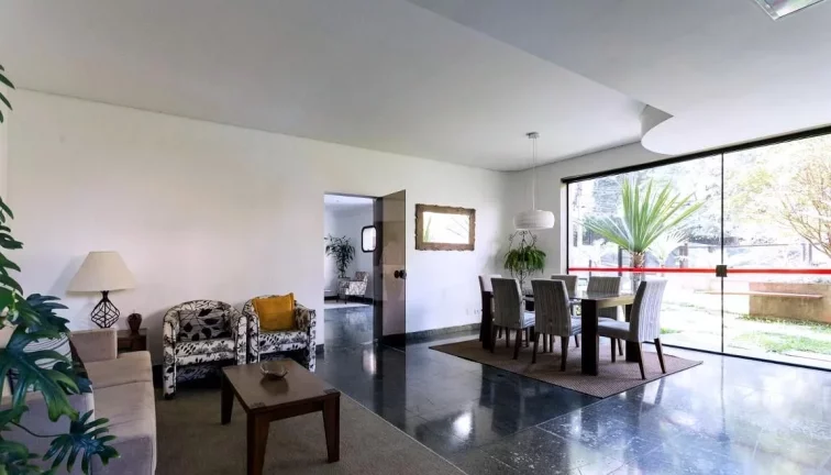 Imagem Flat disponível para locação no L'Hermitage Flat, com 58m², 1 dormitório e 1 vaga