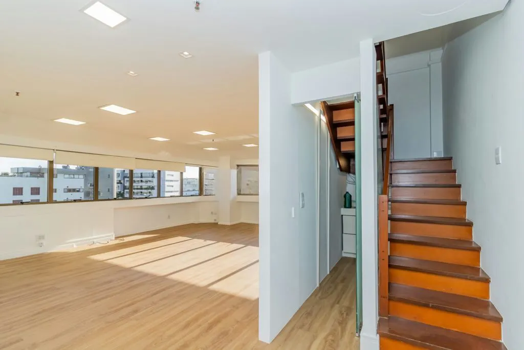 Imagem Sala / Conjunto Comercial à venda no Bairro Moinhos de Vento - Porto Alegre