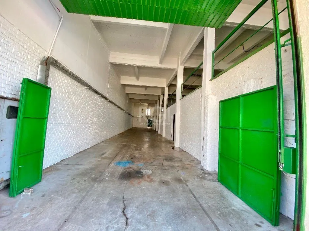 Imagem Galpão, 437 m² - para comprar por R$ 900.000,00 - São Geraldo - Porto Alegre/RS