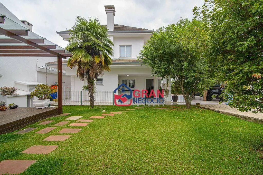 Imagem Casa de Alto Padrão à Venda - Santa Felicidade - Curitiba