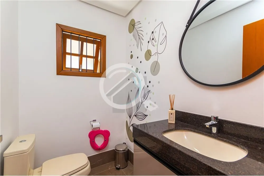 Imagem Esta linda casa de alto padrão é o lugar perfeito para aqueles que buscam conforto, funcionalidade...