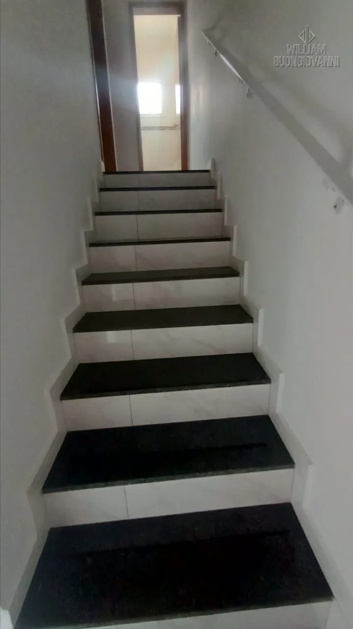 Imagem Condomínio em Praia Grande, 2 quartos, opções com sacada, sobrado e quintal!