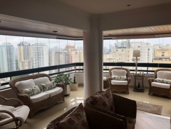 Imagem Apartamento com 4 Quartos à Venda, 220 m² em Vila Uberabinha - São Paulo
