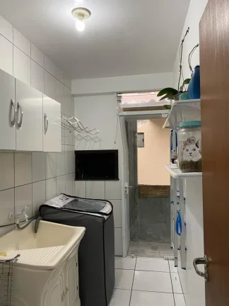 Imagem Casa Espetacular a 1,4 km da Praia Central de Garopaba-SC: Mobiliada e Pronta para Você!