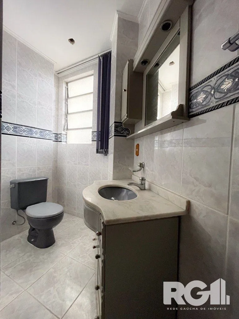Imagem 303m2 Apartamento com 5 dormitórios no centro da capital.