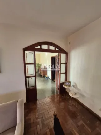 Imagem Casa à venda no Bairro Nossa Senhora da Abadia, Uberaba