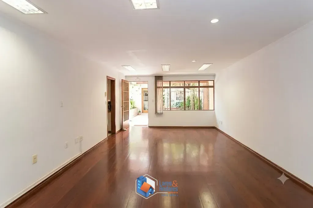 Imagem Casa para venda em Brooklin com 4 quartos, sendo 2 suítes, 493m²