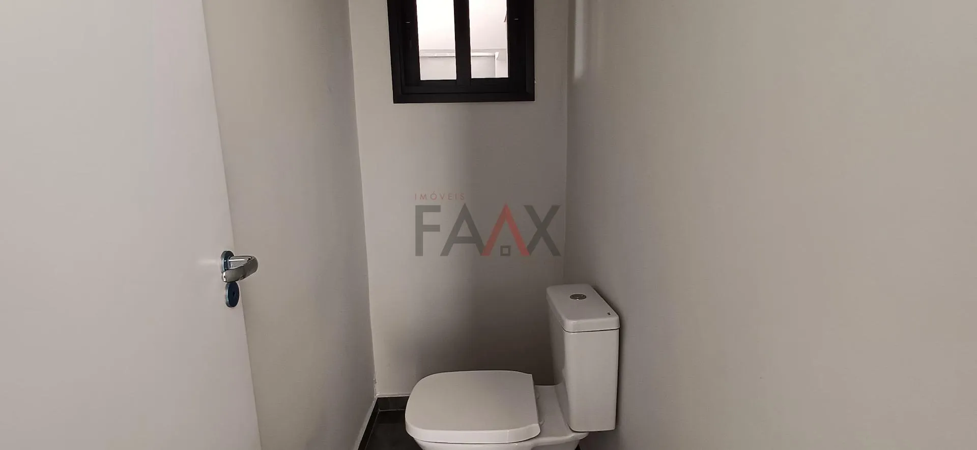 Imagem Sobrado á venda de 138m² no João Gelinski com 2 vagas em Guarapuava PR