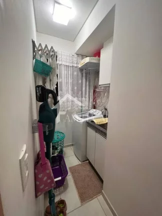 Imagem Apartamento Semimobiliado Porteira Fechada no Saguaçú