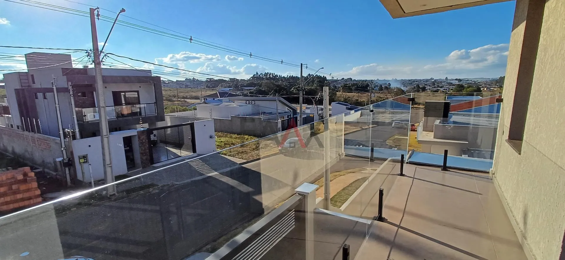 Imagem Sobrado á venda de 138m² no João Gelinski com 2 vagas em Guarapuava PR