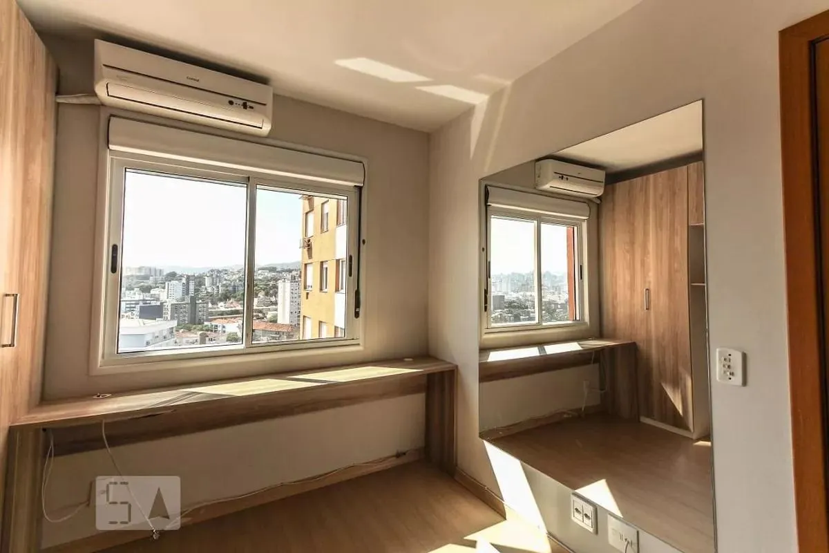 Imagem Apartamento de 01 dormitorio com vaga de garagem na Azenha - Porto alegre.