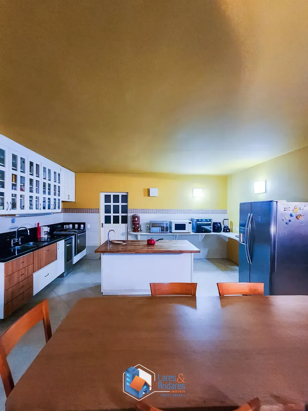 Imagem Casa para venda em Vila Cordeiro com 3 quartos, sendo 3 suítes, 255m²