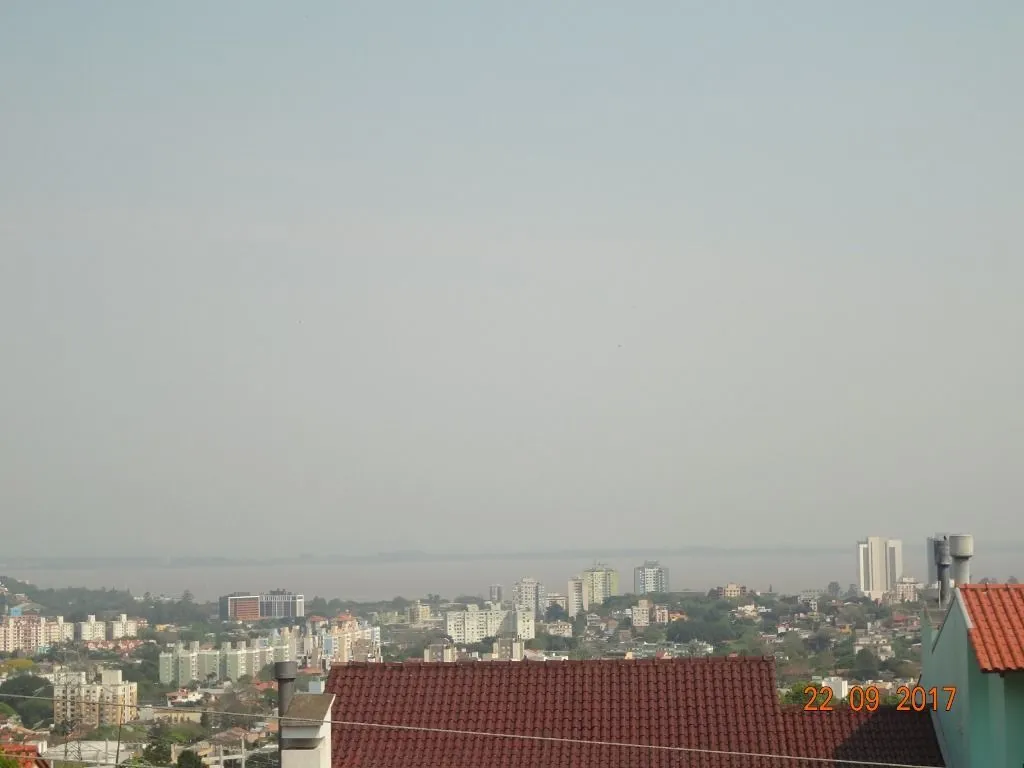 Imagem Casa para Venda - 365m², 4 dormitórios, sendo 2 suites, 6 vagas - Nonoai