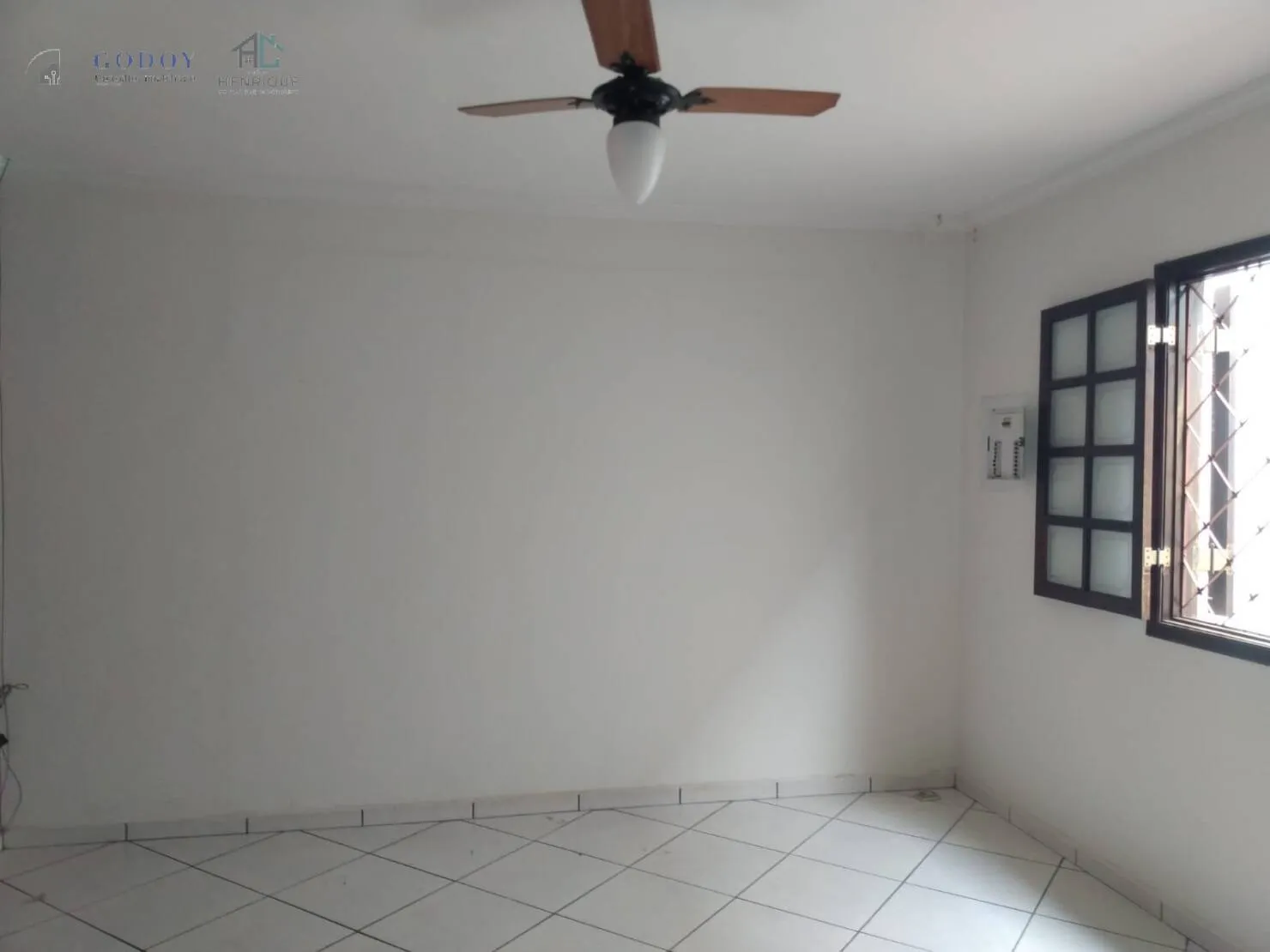 Imagem Casa para Locação 3 Quartos, 2 Suites, 4 Vagas, 660M², Jardim Residencial Doutor Lessa, Pindamonhangaba - SP