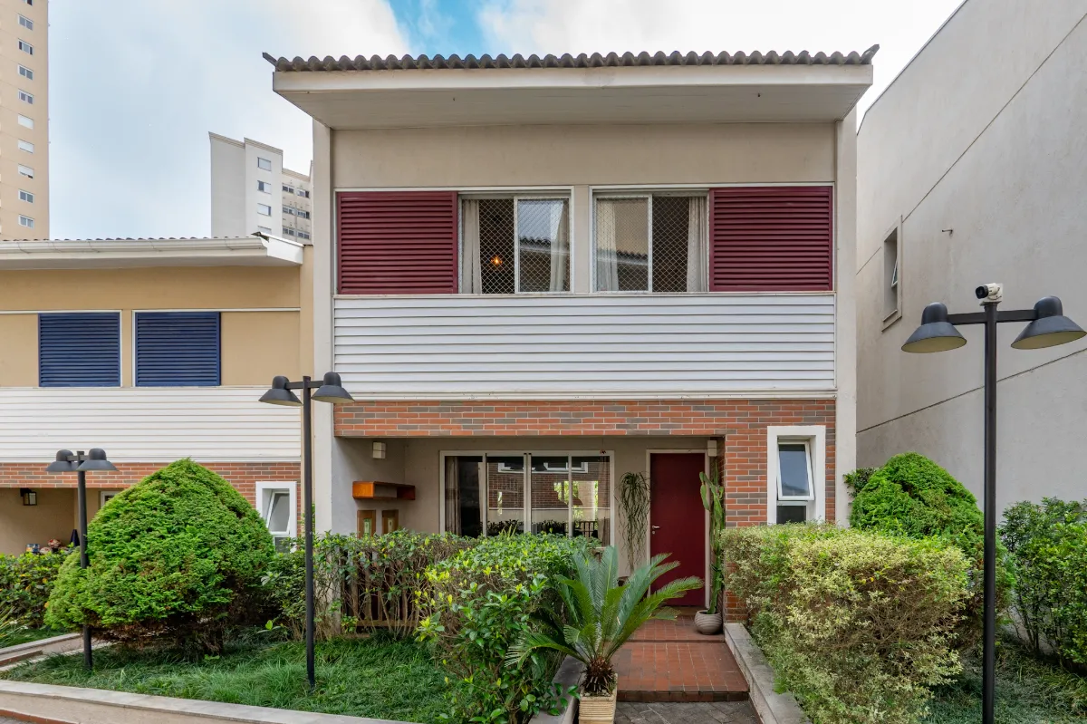 Imagem Casa no condomínio New England Condominium para venda com 3 quartos, sendo 2 suítes, 264m2