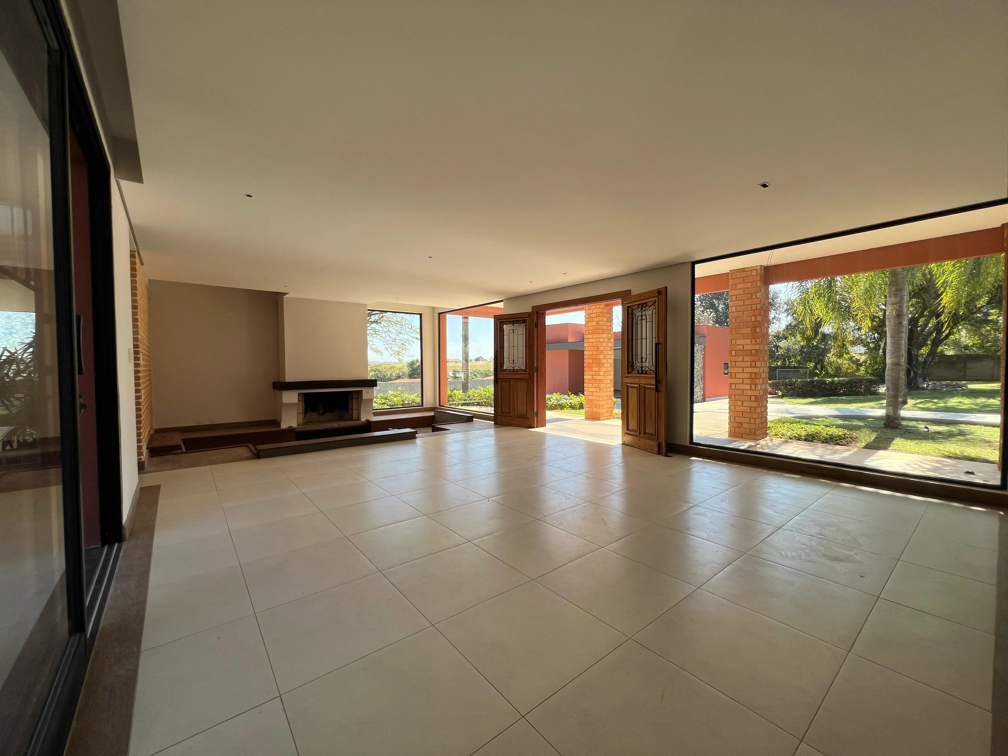 Imagem Casa de Alto Padrão com Arquitetura Exclusiva em Condomínio Privilegiado Residencial Chácara Santa Maria
