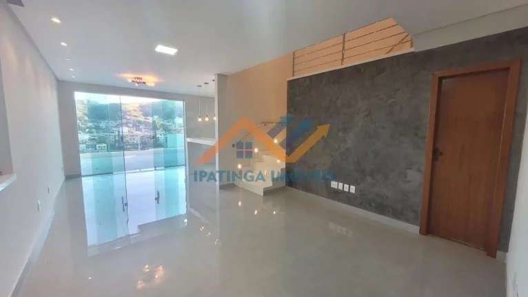 Imagem Casa Duplex no bairro Caravelas