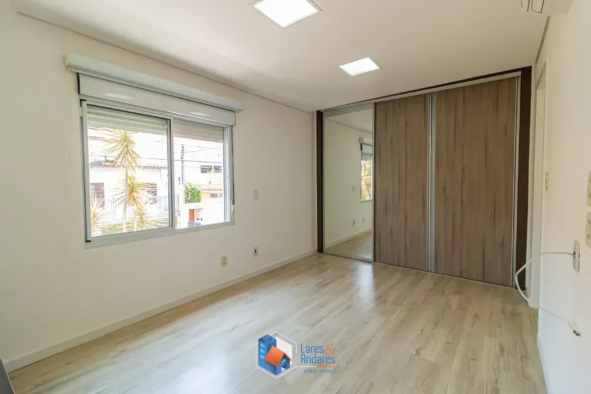 Imagem Casa para venda em Mirandópolis com 4 quartos, sendo 4 suítes, 405m²