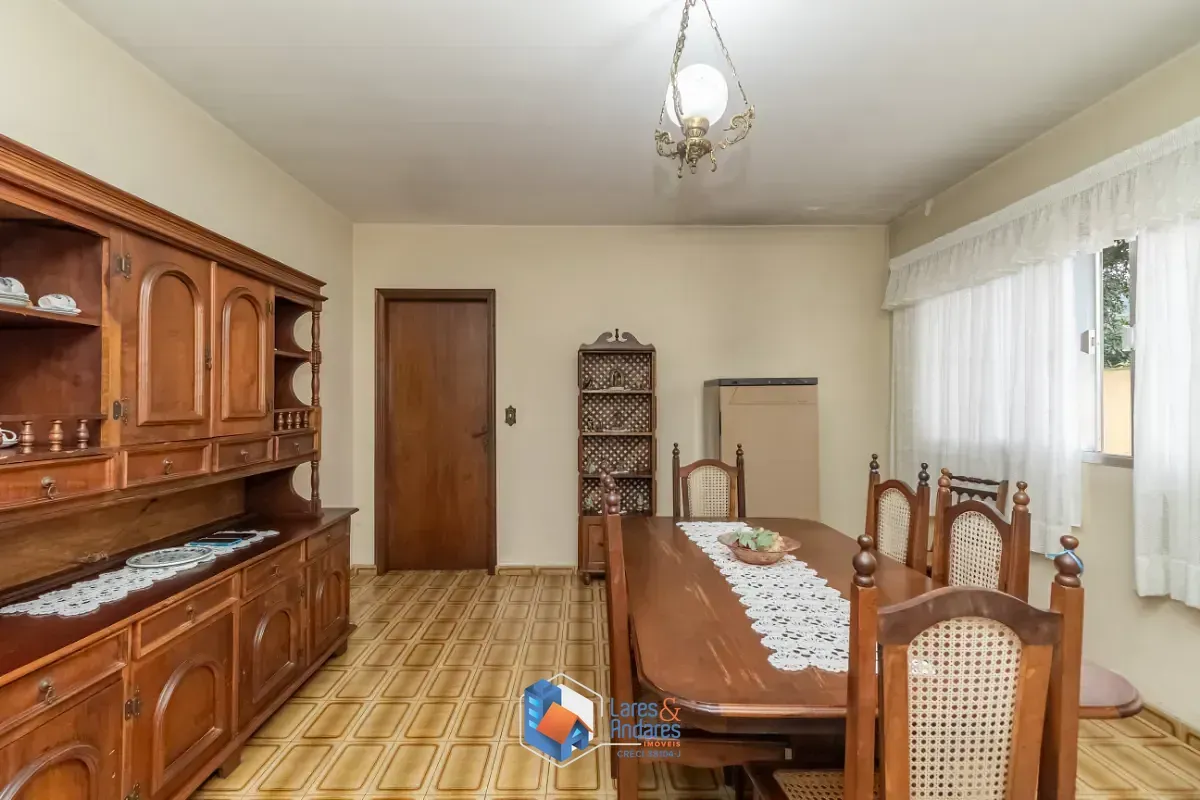Imagem Sobrado para venda em Horto Florestal com 3 quartos, sendo 1 suíte, 316m²