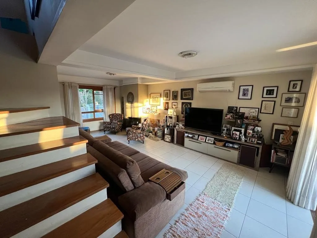 Imagem Excelente casa na Chácara das Pedras