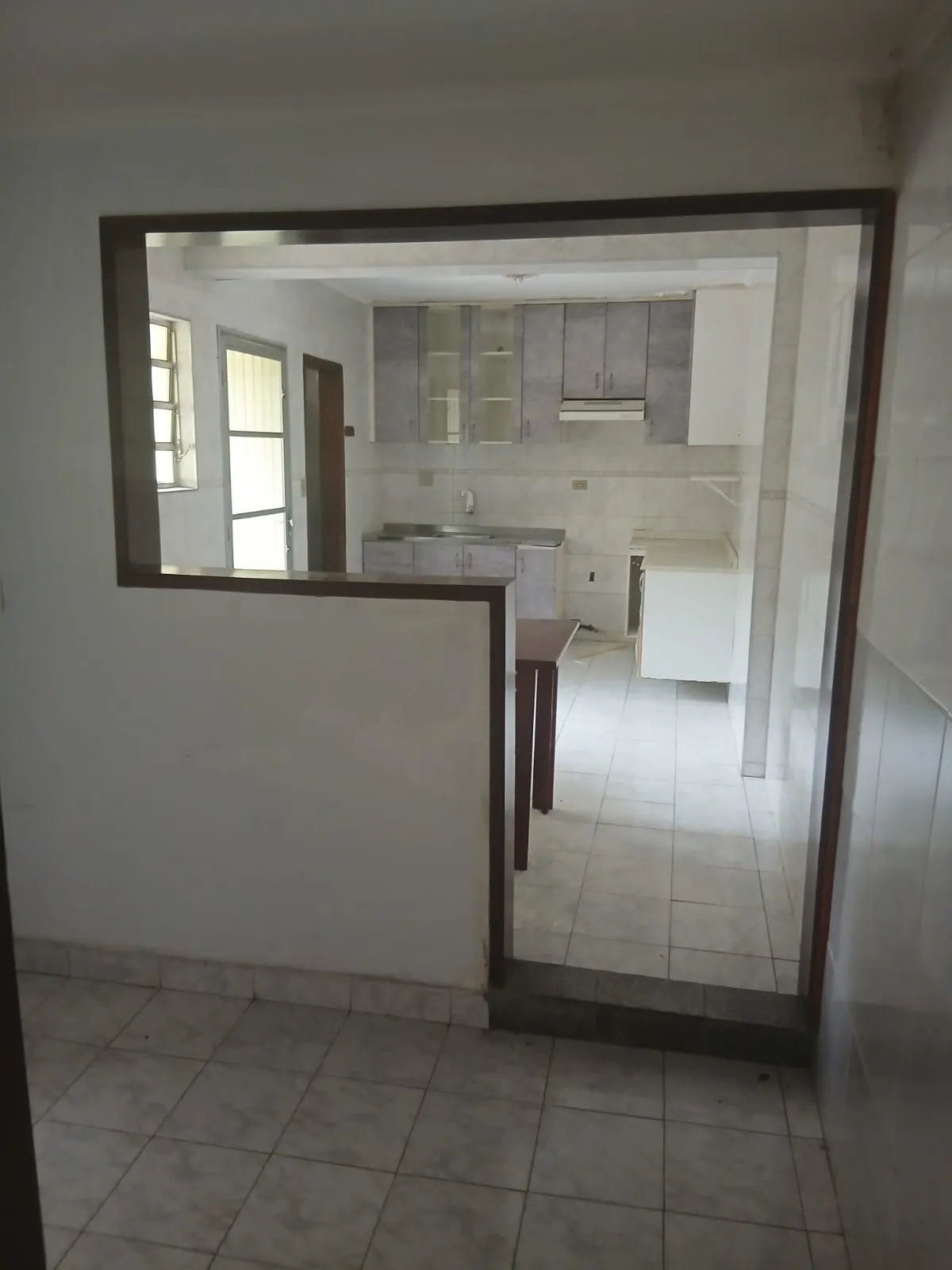 Imagem VENDO EXCELENTE CASA E SOBRADO NO BAIRRO JARDIM SANTA CRUZ!