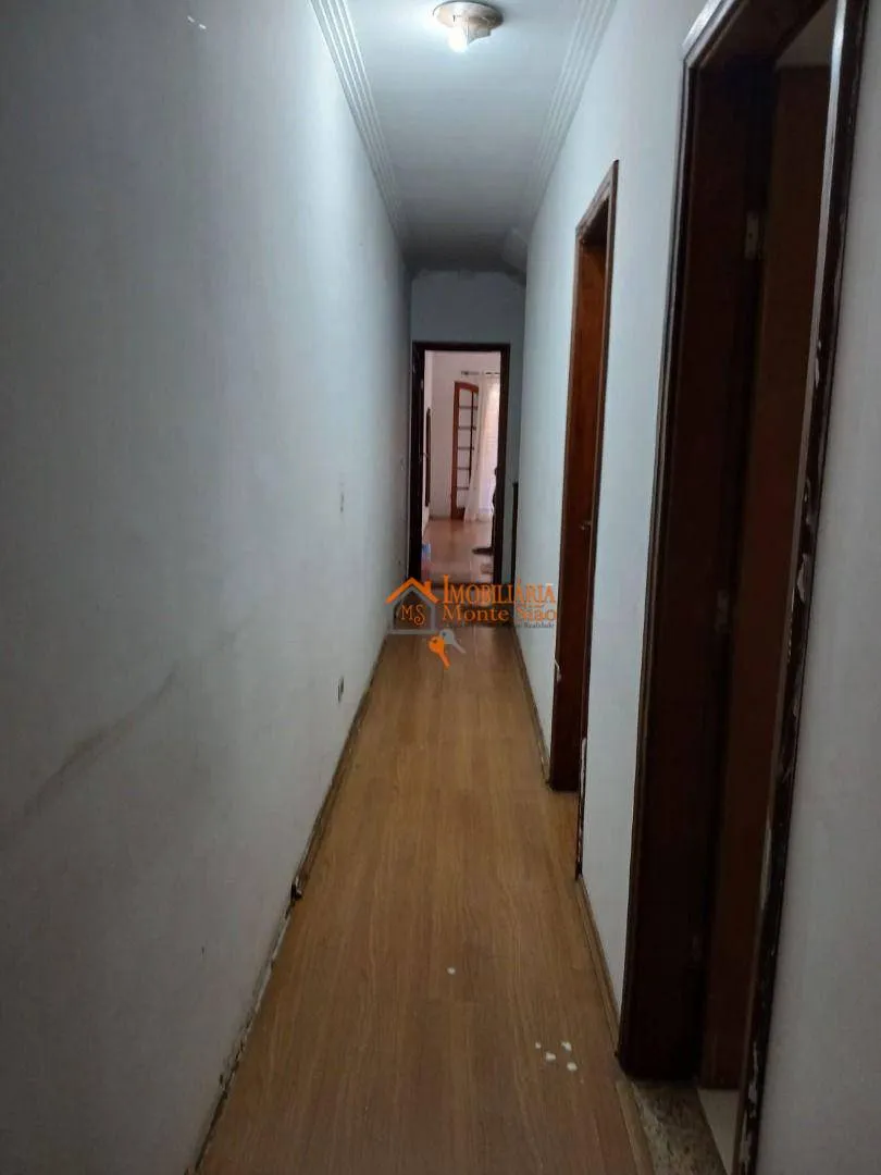 Imagem Sobrado com 4 dormitórios à venda, 300 m² por R$ 850.000,00 - Vila Augusta - Guarulhos/SP