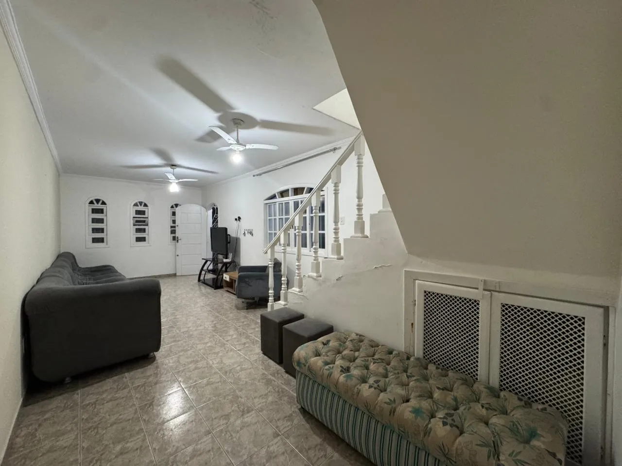 Imagem Casa para Venda em Itanhaém, Jardim Suarão (Interior), 3 dormitórios, 1 suíte, 2 banheiros, 2 vagas