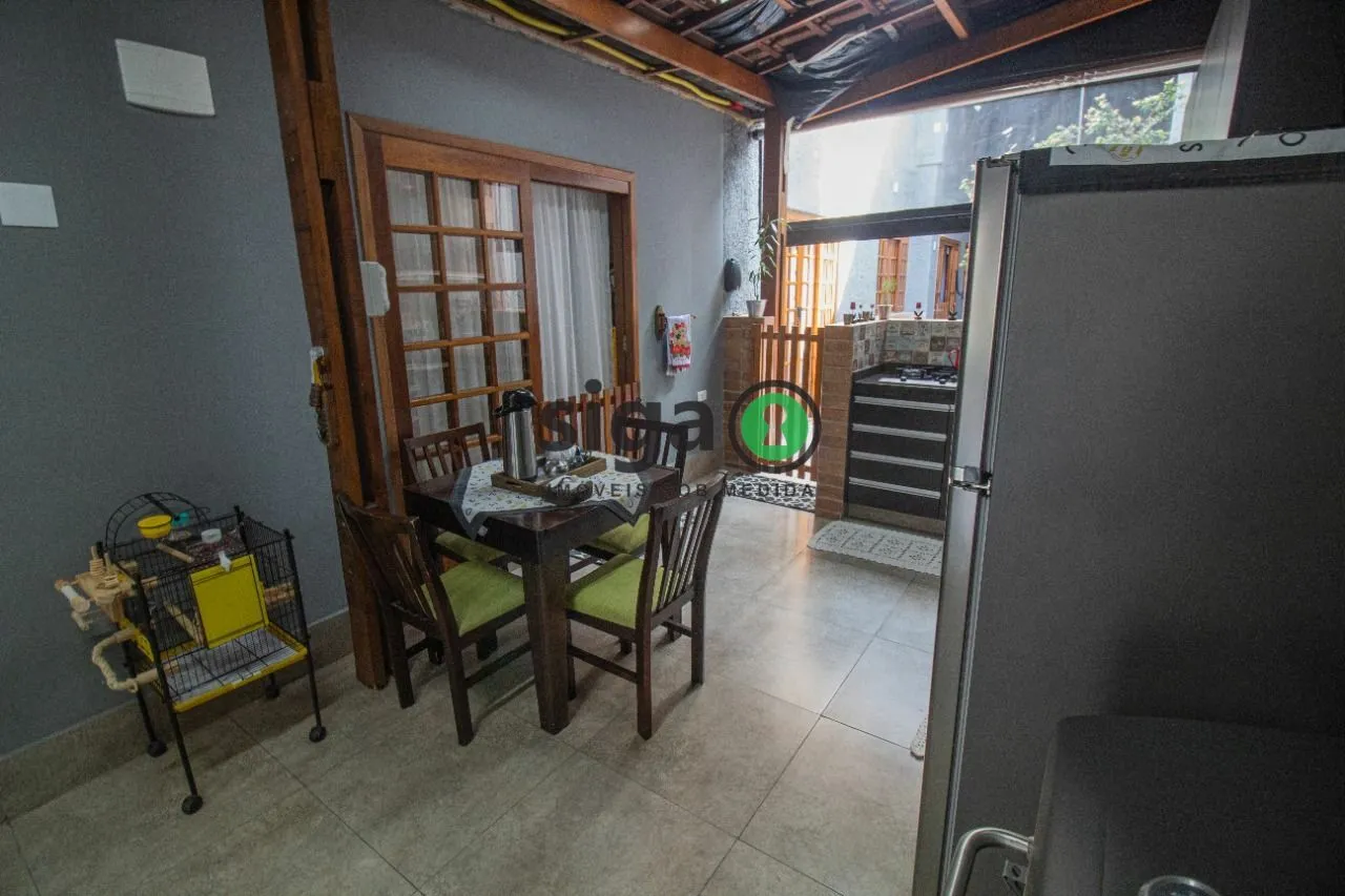Imagem Casa Sobrado com 3 suítes, 225m² - 2 vaga garagem, Santo Amato - São Paulo/SP