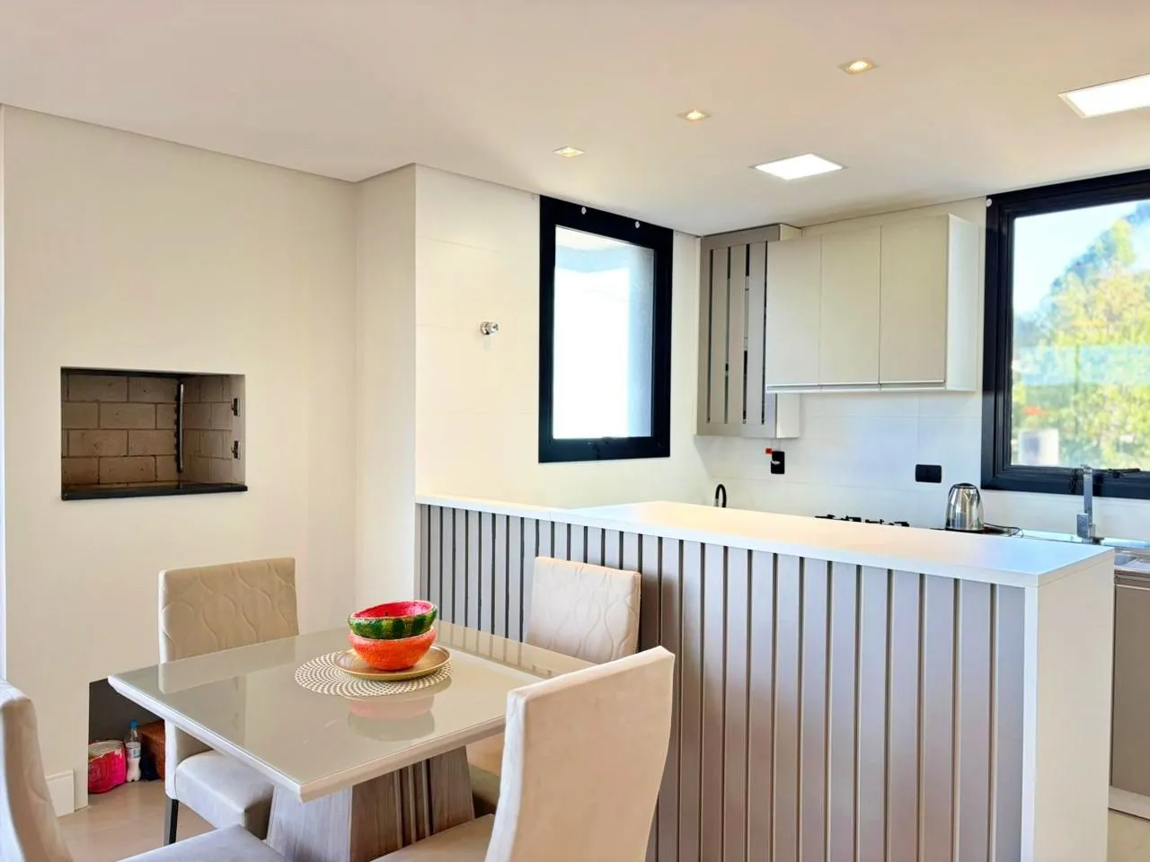 Imagem Apartamento à venda em Torres, Praia da Cal, com 2 quartos, 60.19m2