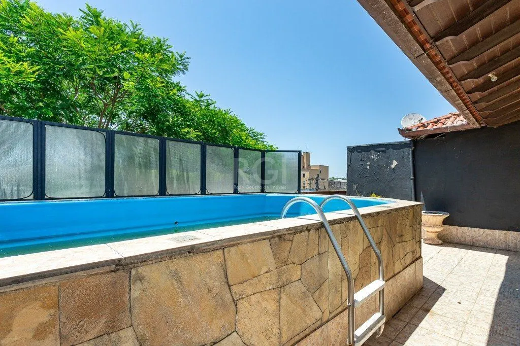Imagem Cobertura duplex no Sarandi de 3 dormitórios e 2 vagas