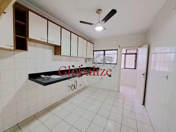 Imagem Apartamento à venda com 77m², 2 quartos, 1 suite, elevador e vaga por R$430.000,00 em Santos