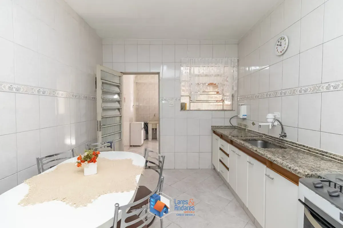 Imagem Sobrado para venda em Vila Nossa Senhora do Retiro com 6 quartos, sendo 1 suíte, 190m²