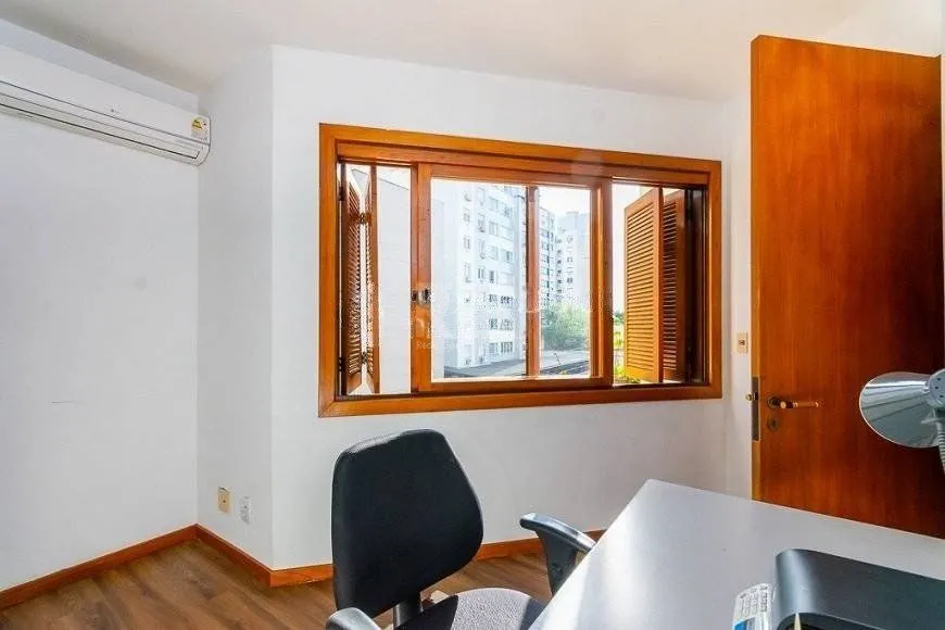 Imagem Casa Em Condomínio 224m², Bairro Tristeza