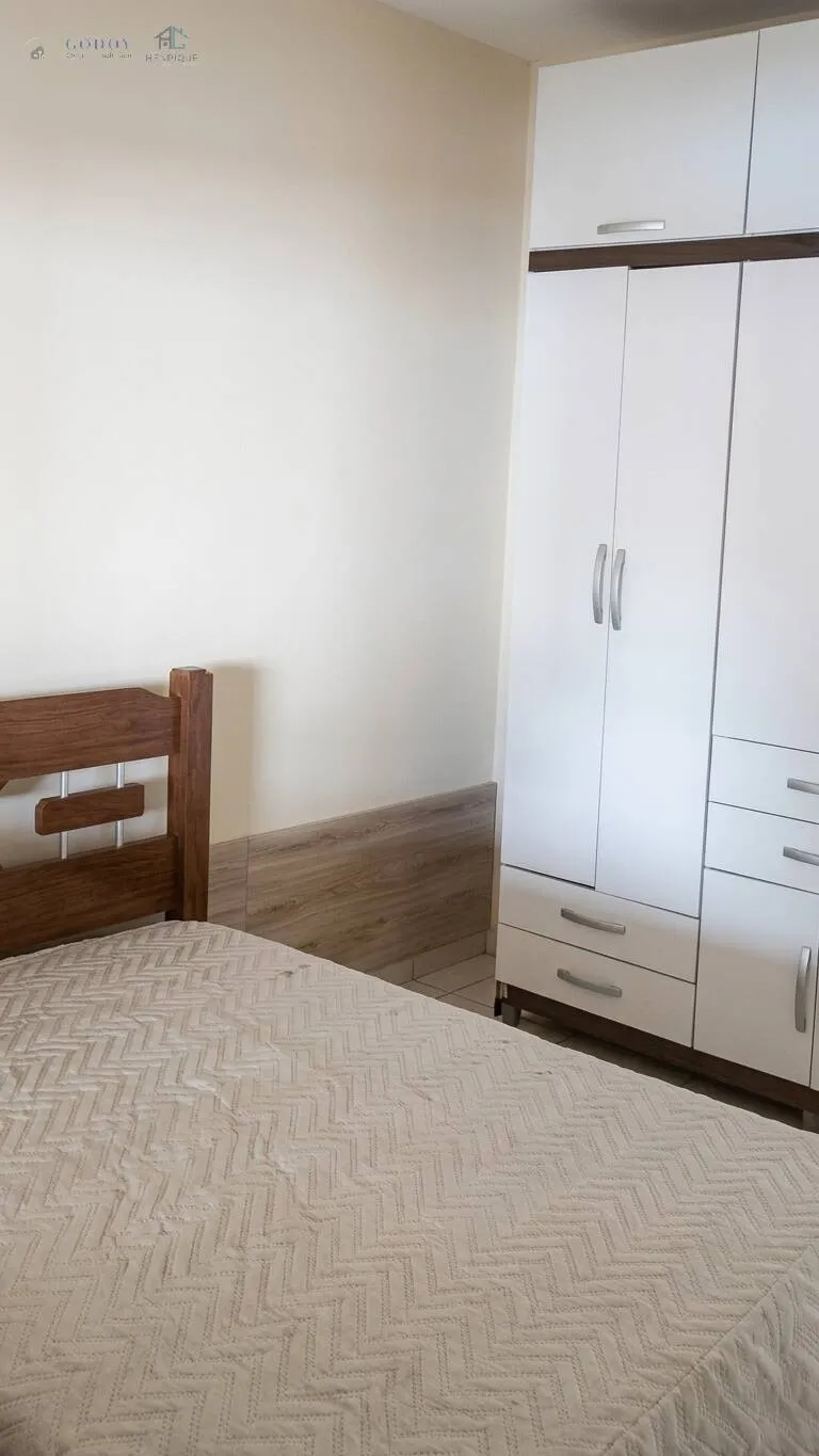 Imagem Excelente Casa com 233m² área construída e Edícula no Bairro Cidade Nova