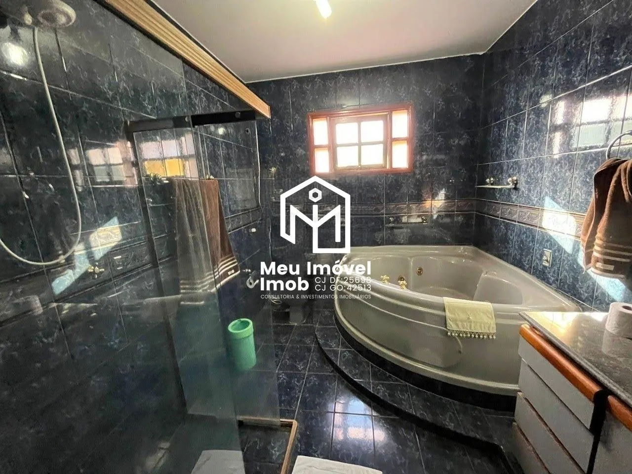 Imagem Casa Cond Ville Montagne 6 Qts, Suítes 4 vagas 640m² Piscina