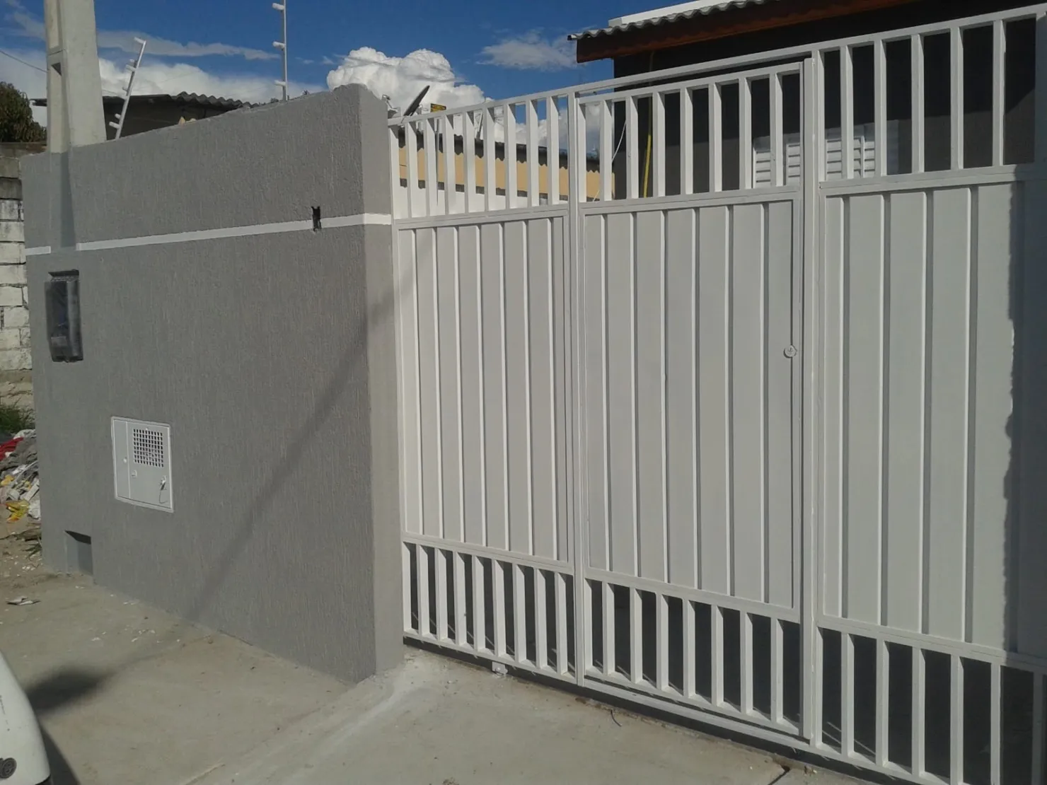 Foto do imóvel Casa à venda 2 Quartos, 1 Vaga, 125M², Conjunto Residencial Araretama, Pindamonhangaba - SP