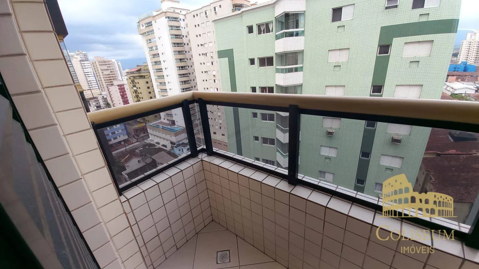 Imagem Apartamento com 2 dormitórios à venda, 72 m² por R$ 460.000,00 - Aviação - Praia Grande/SP