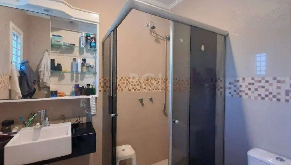 Imagem Casa para Venda - 171.46m², 3 dormitórios, sendo 1 suites, 4 vagas - Medianeira