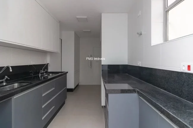 Imagem Apartamento com 4 Quartos e 2 Suítes em Santa Cecília, São Paulo - 120m² - Imperdível!