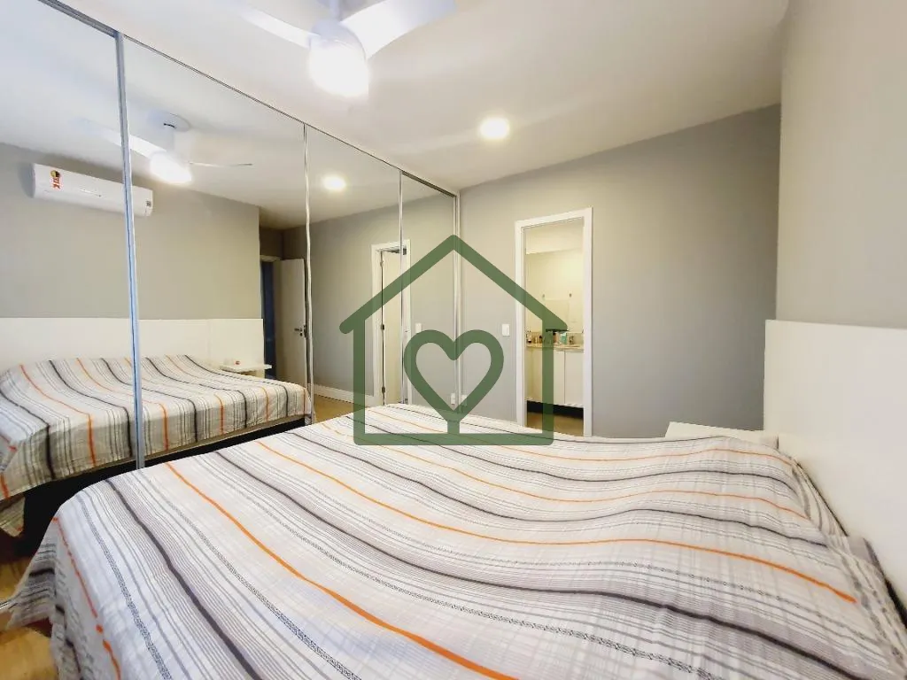 Imagem Excelente apartamento totalmente mobiliado, com planta de 3 dormitórios transformada em 2, sendo 1 ...