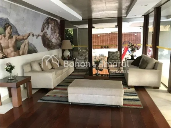 Imagem Amplo apartamento com área de 387m², 1 por andar, andar alto. O imóvel possui 2 suítes, 2 quarto...