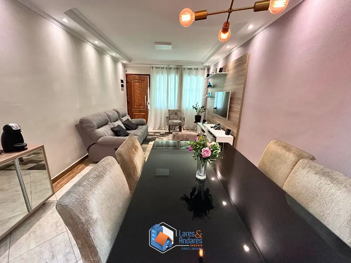 Imagem Sobrado para venda em Jardim Triana com 3 quartos, sendo 1 suíte, 102m²
