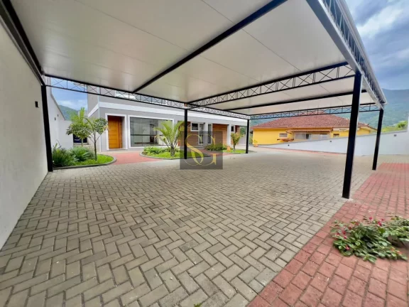 Imagem Casa para Venda em Teresópolis, Alto, 3 dormitórios, 2 suítes, 3 banheiros, 2 vagas