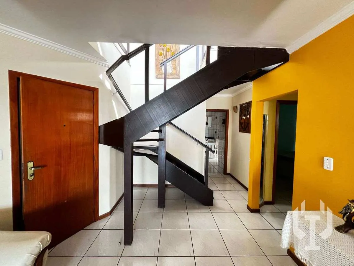 Imagem Cobertura Duplex Frente Mar Pronta para Morar em Meia Praia Itapema