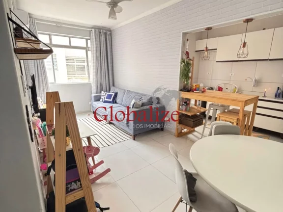 Foto do imóvel Apartamento à venda com 69m², 2 quartos, vaga demarcada por R$369.000,00 no Marapé em Santos