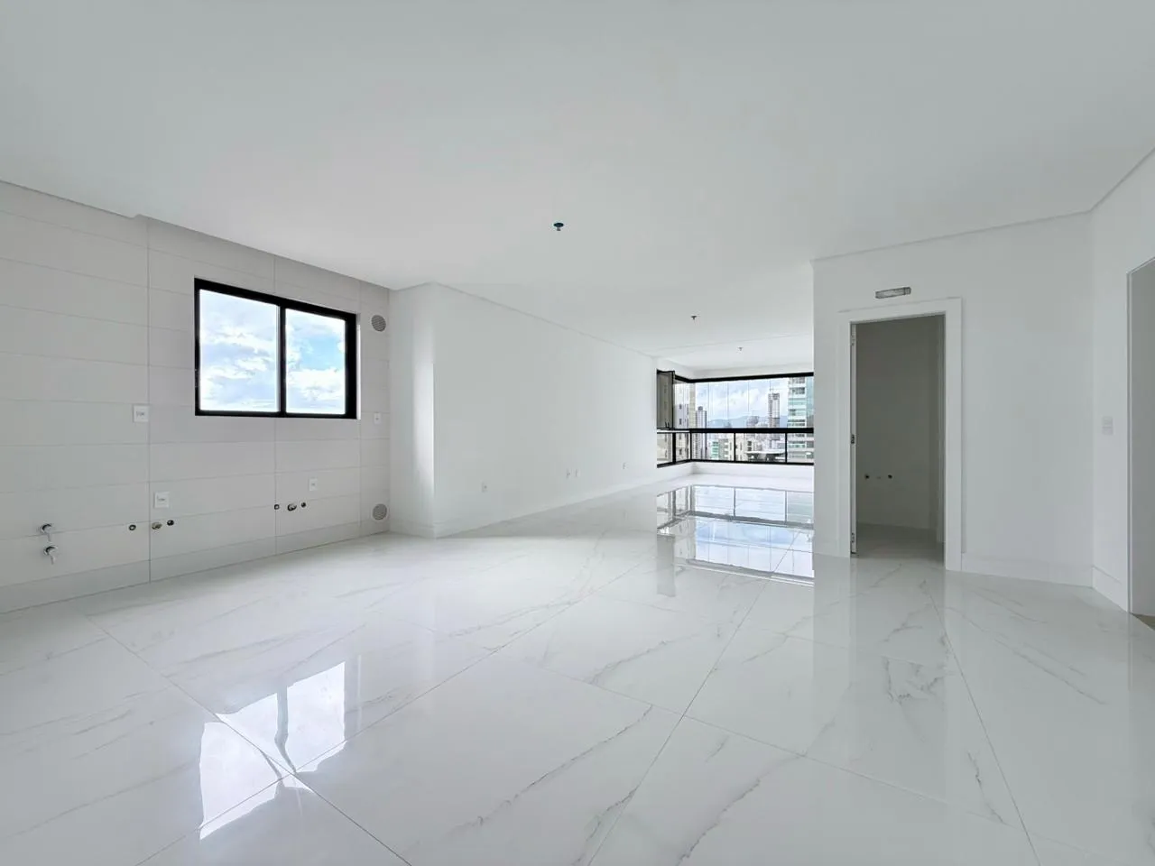 Imagem Apartamento à venda com 206m2 por R$ 3.290.000,00
