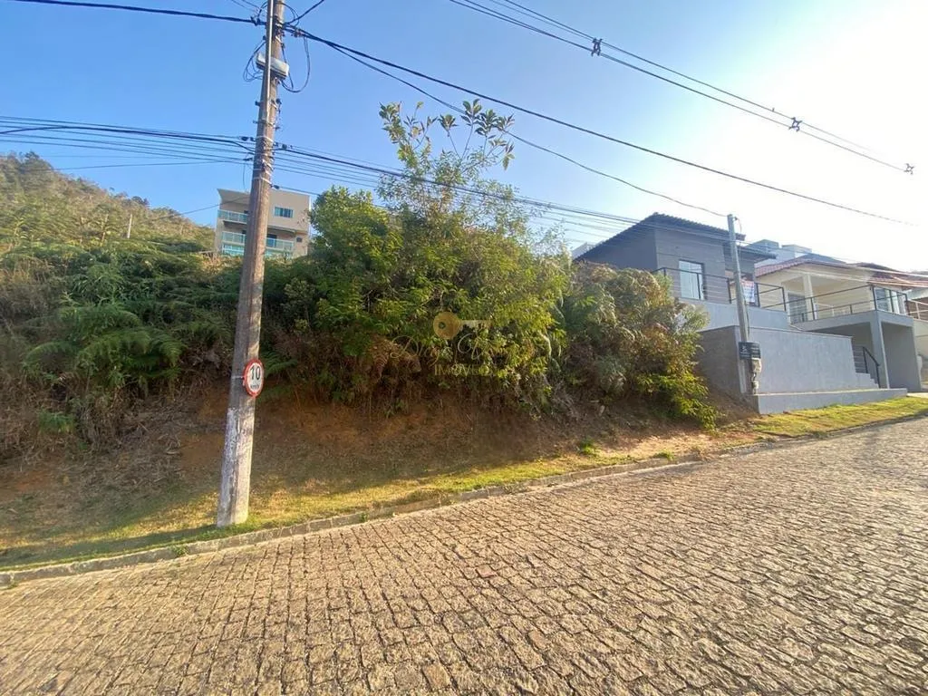 Imagem Terreno em Condomínio para Venda em Teresópolis / RJ no bairro Albuquerque