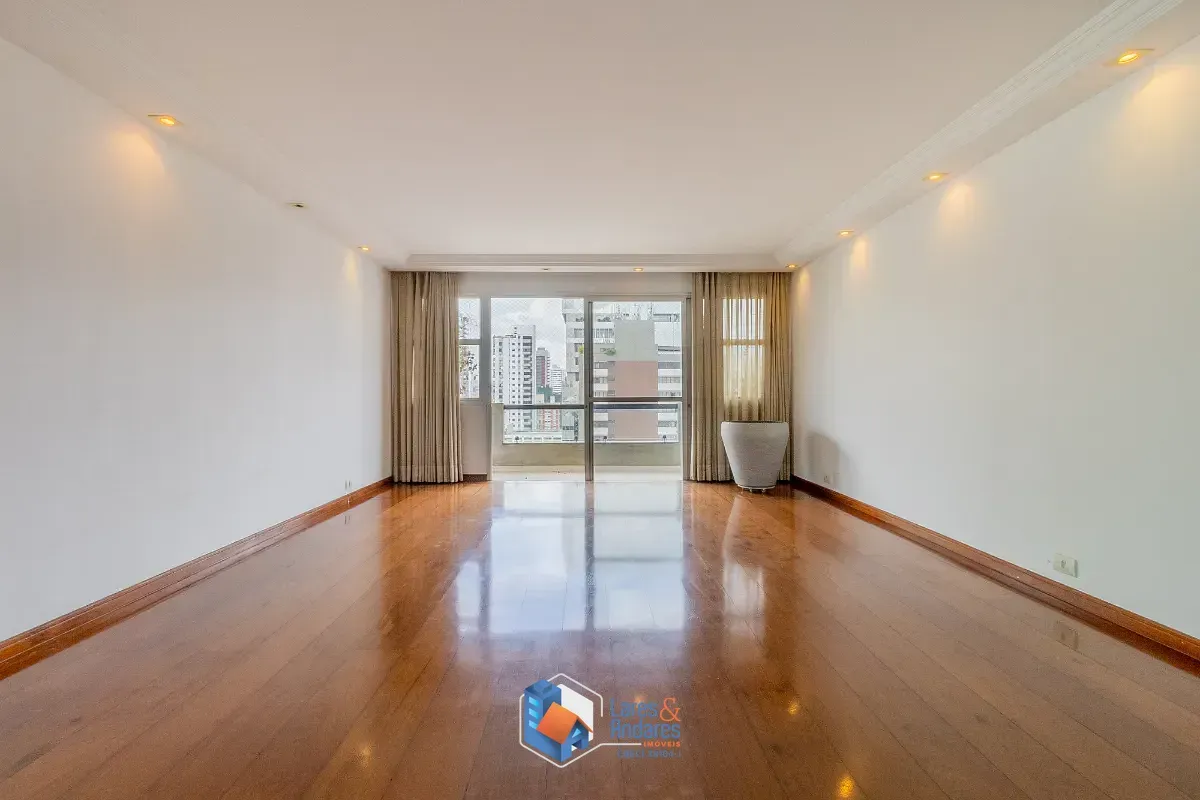 Imagem Apartamento para venda em Campo Belo com 3 quartos, sendo 1 suíte, 236m²
