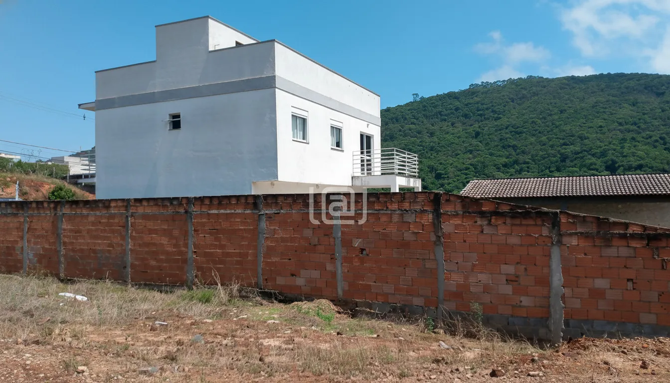Imagem Terreno 615 m² à venda em Véu das Noivas, Poços de Caldas
