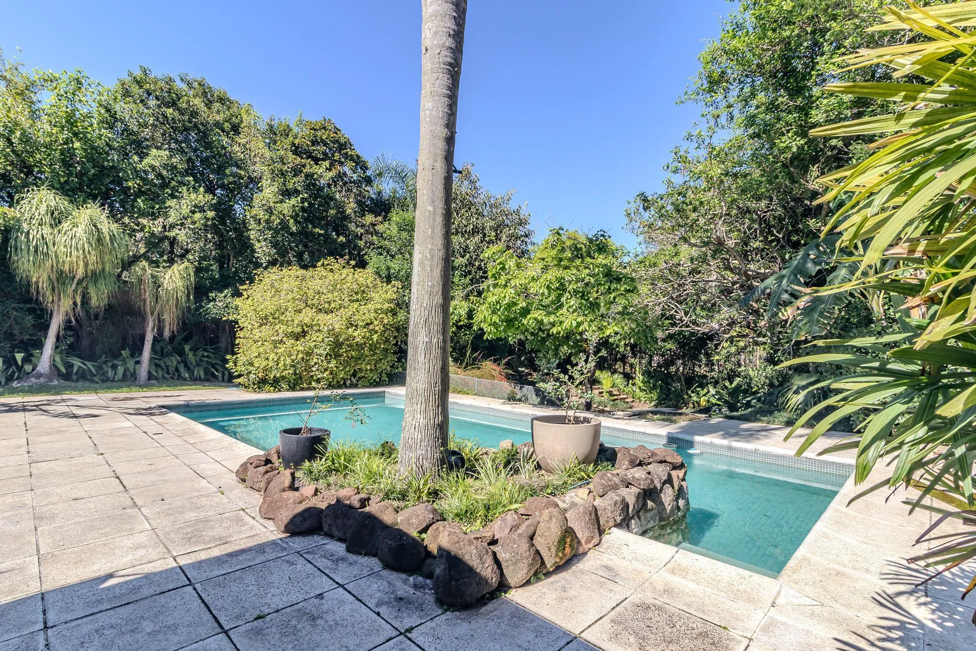 Imagem CASA À VENDA - rua Tito Marques Fernandes, Bairro ipanema POA/RS